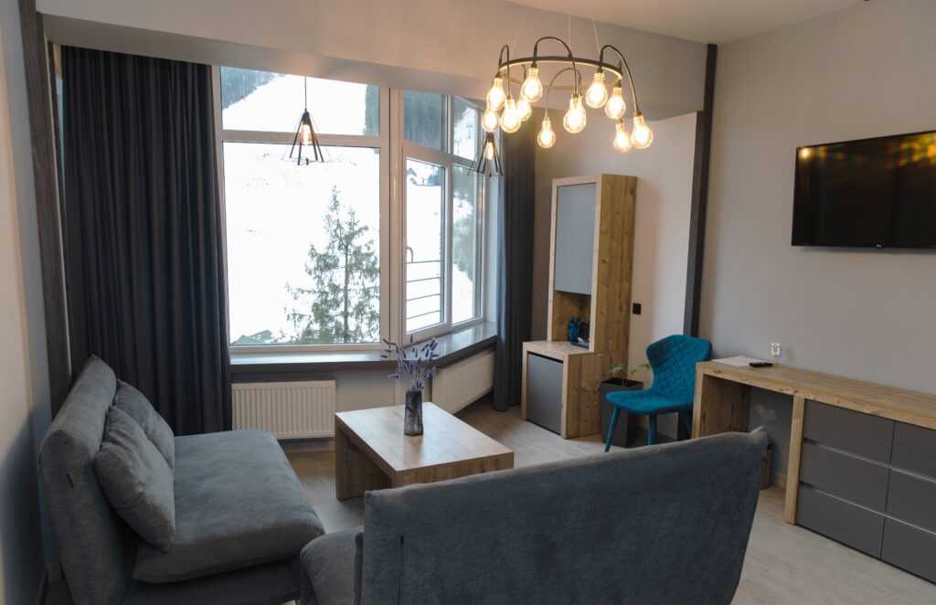 В отеле Blue Mountain заказать Suite with two-bedroom в буковеле фото №13